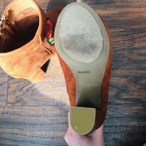 Chestnut Floral Peep toe booties - Picture 4 of 4